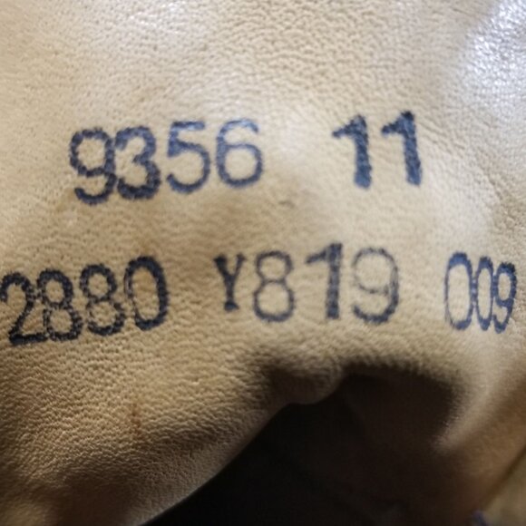 John Varvatos Fleetwood Chelsea Boots, Brown Distressed Leather, Mens Size 11 M - Picture 13 of 13